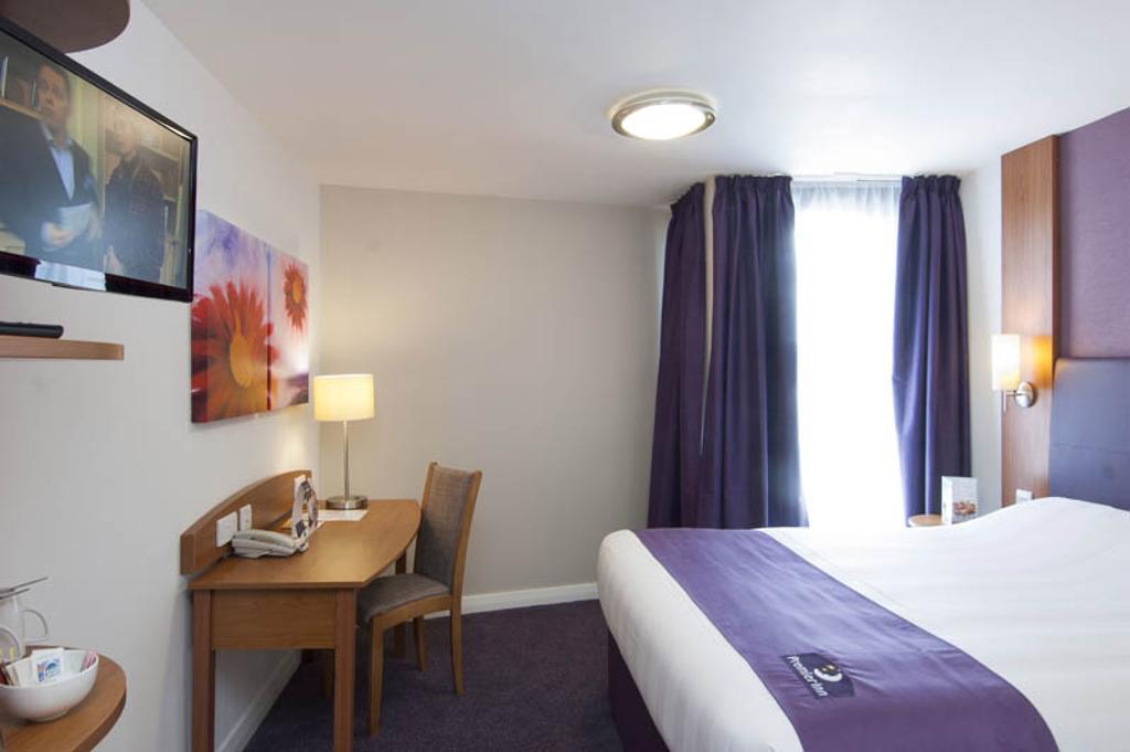 Premier Inn Falkirk East Екстер'єр фото