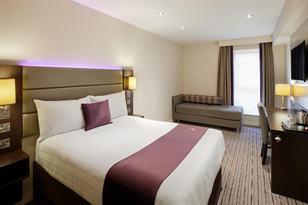 Premier Inn Falkirk East Екстер'єр фото